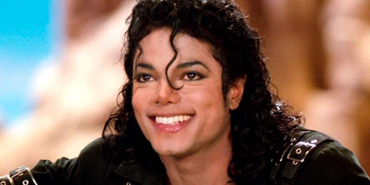 Impresionante. El excéntrico Michael Jackson llegó a obsesionarse por conseguir la eterna juventud y esto es lo que hacía para alcanzarla.