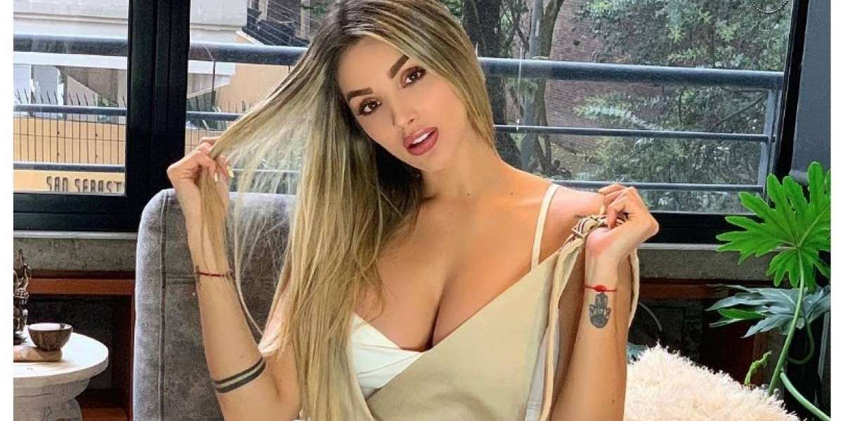 La ex Señorita Colombia 2011 se atrevió a hacer un fuerte reclamo en contra de unas supuestas fanáticas.